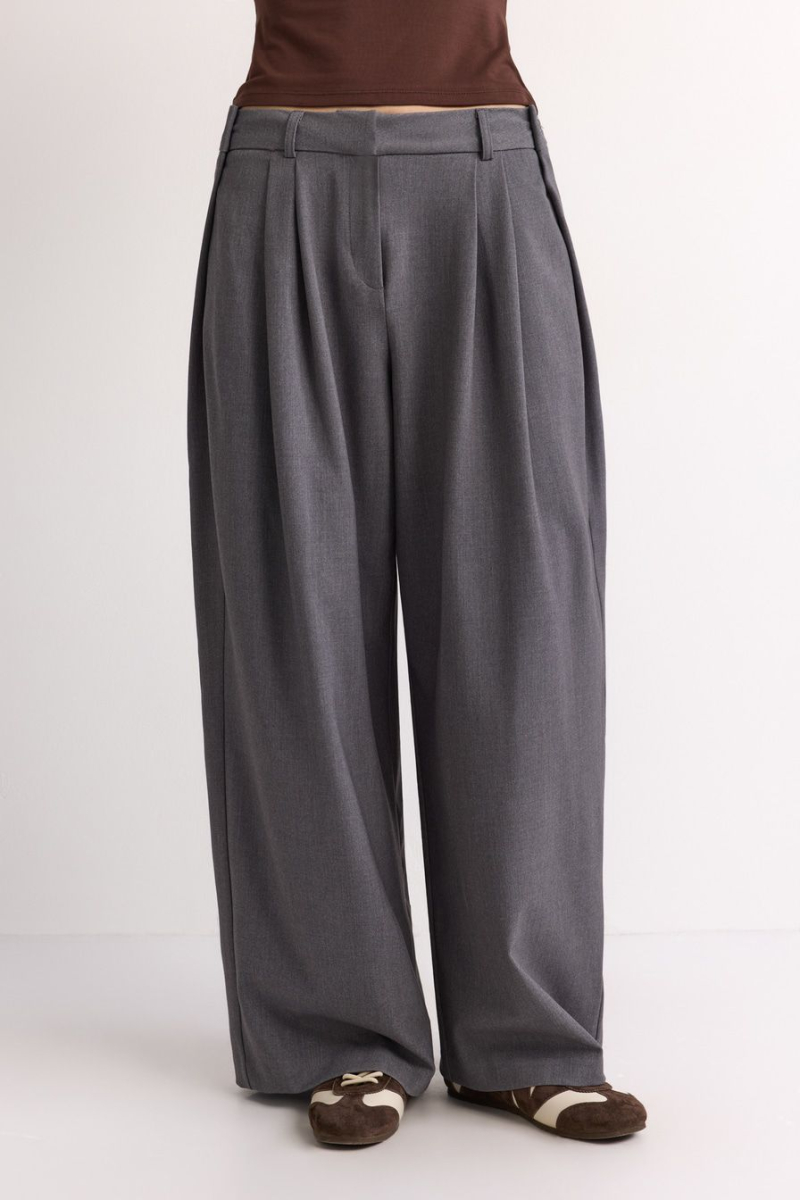 Брюки широкие с защипами TOPTOP, цвет: серый, TTS.032.18768.800 купить онлайн