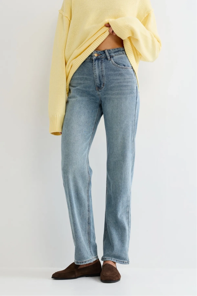 Джинсы прямые