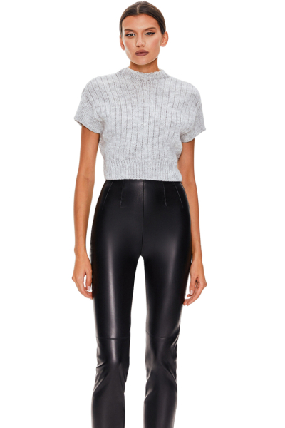 Топ вязаный