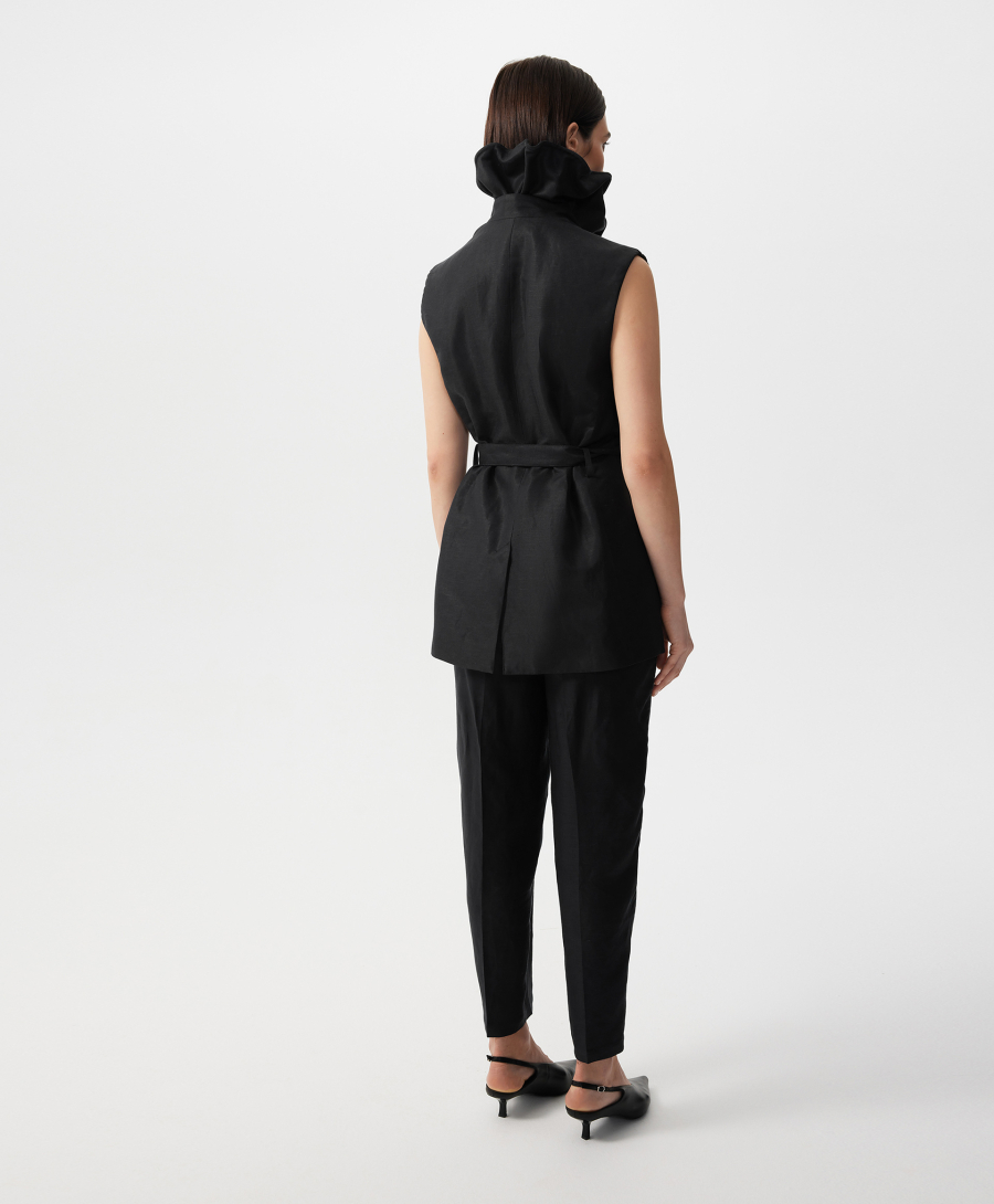 Жилет с отстегивающейся асимметричной оборкой GLVR, цвет: Черный, 126G21GAC4704 купить онлайн