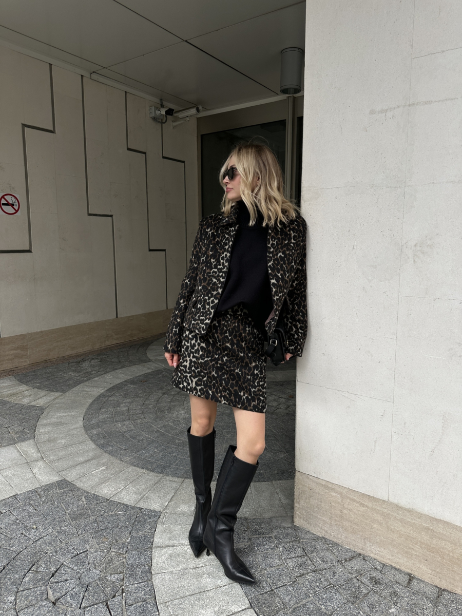 Пальто из смесовой шерсти укороченное на молнии