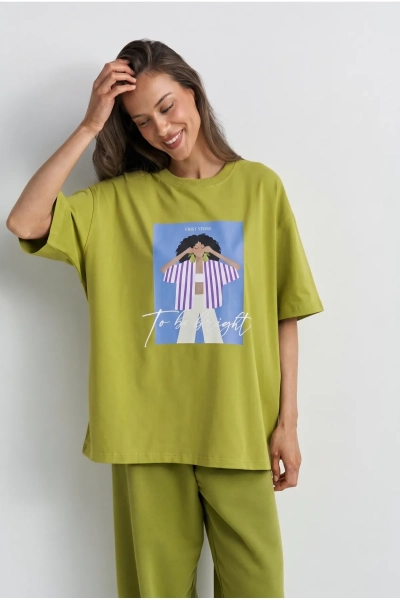 Футболка Арт Девушка с грушами Erist store, цвет: зеленый, НФ-00003648 купить онлайн