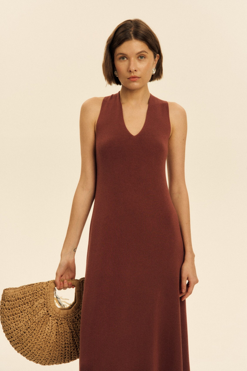 Платье трикотажное с крестом на спине SAGAS, цвет: красный, 250002 купить онлайн