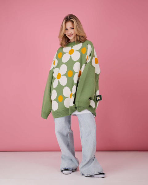 Свитер оверсайз с ромашками TABOO, цвет: зеленый, svsgusia01 купить онлайн