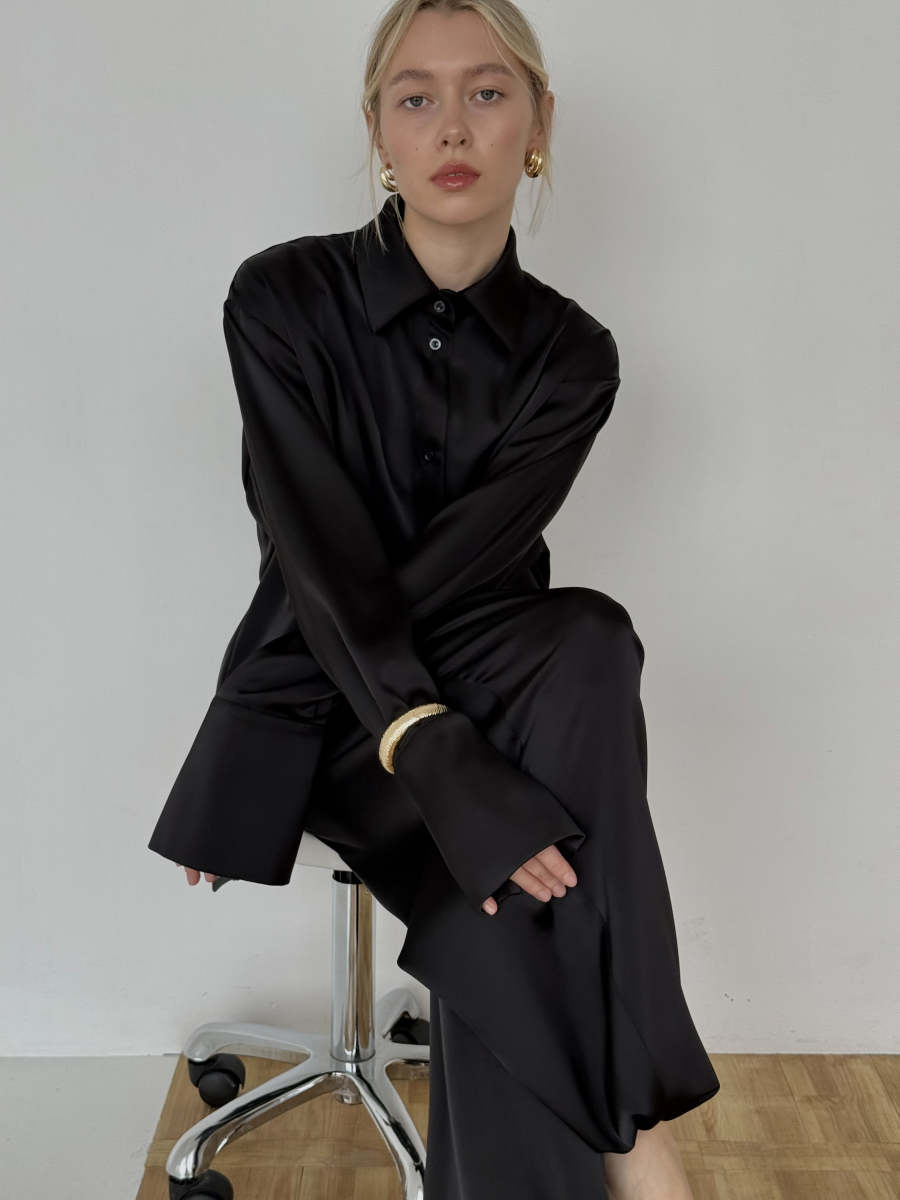 Блуза с манжетами НИ ИМЕНИ, НИ ПОХОЖИХ, цвет: Черный, 00-00000328 купить онлайн