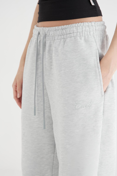 Джоггеры женские «Город» CULTBASE, цвет: серый,  купить онлайн