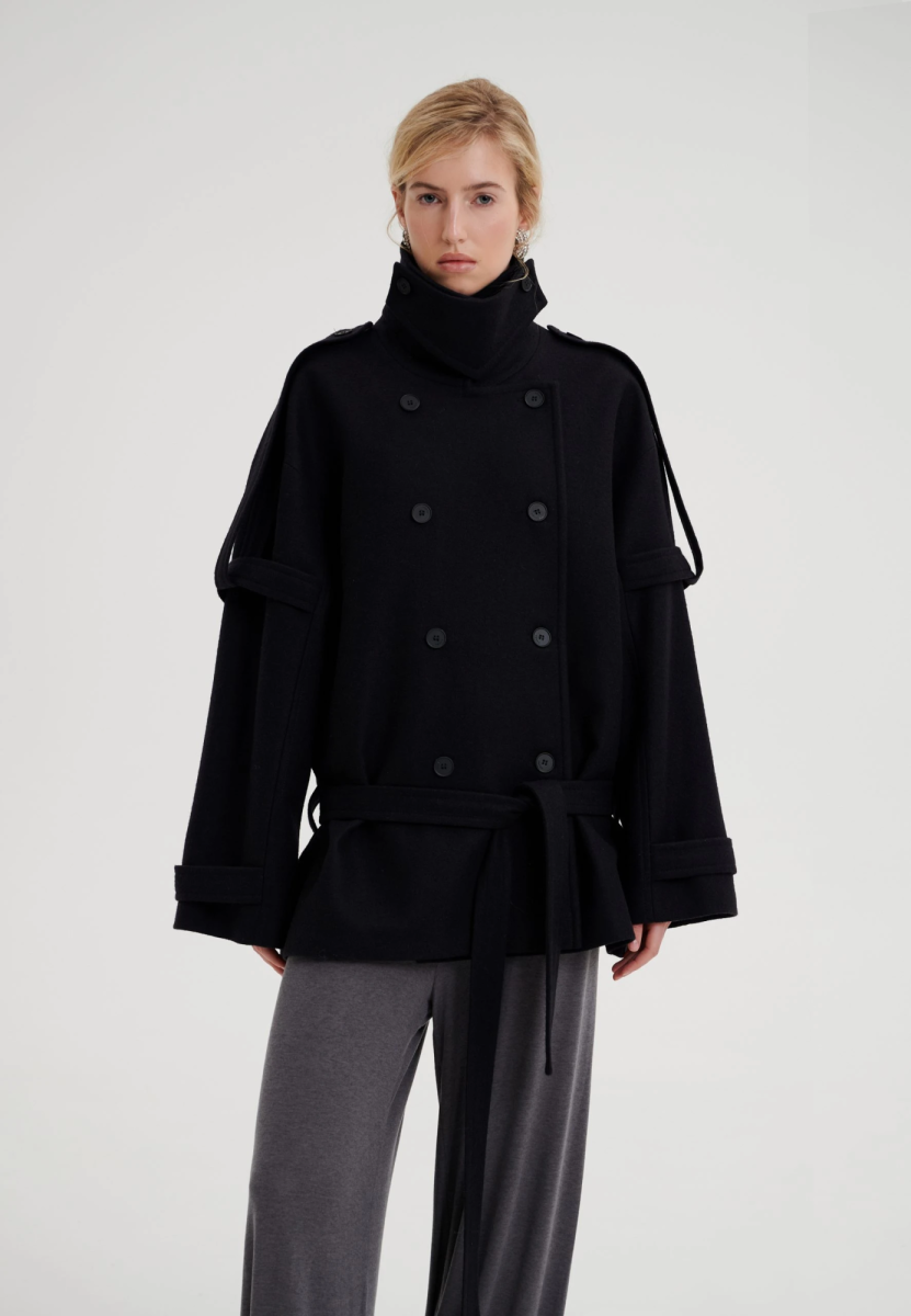 Пальто двубортное с поясом