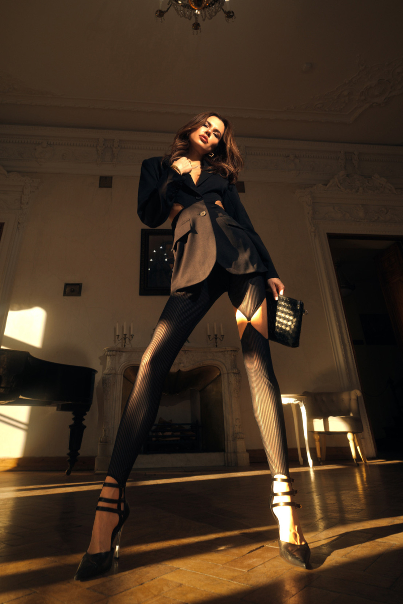 Легинсы с фигурным вырезом SODAMODA, цвет: Черный, 16201 купить онлайн