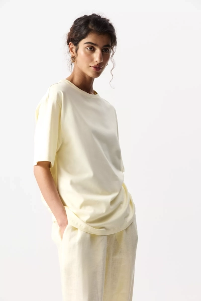 Футболка базовая Charmstore, цвет: Сливочный, 212-60847-121 купить онлайн