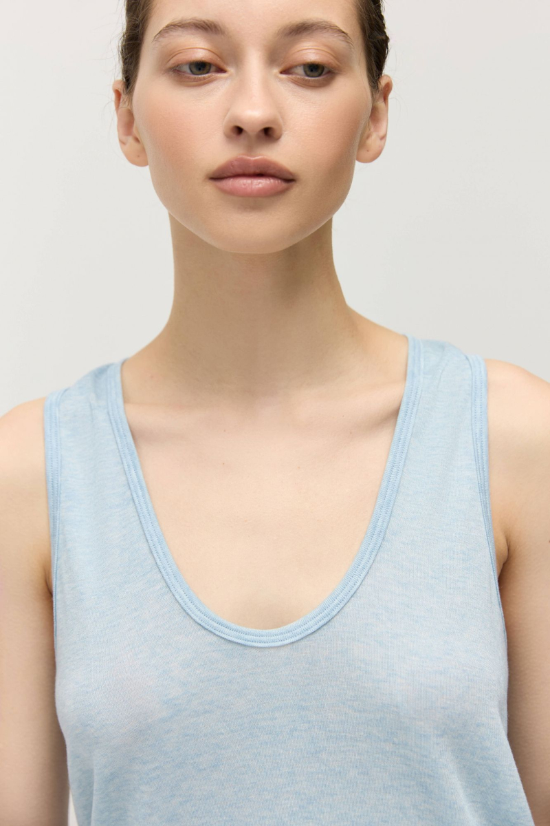 Майка с глубоким вырезом из тенсела AROUND, цвет: голубой, 269_61TW04 купить онлайн
