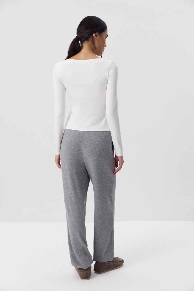 Лонгслив с пуговицами Charmstore, цвет: молочный, 205-43265-111 купить онлайн Лонгслив с пуговицами Charmstore, цвет: молочный, 205-43265-111 купить онлайн