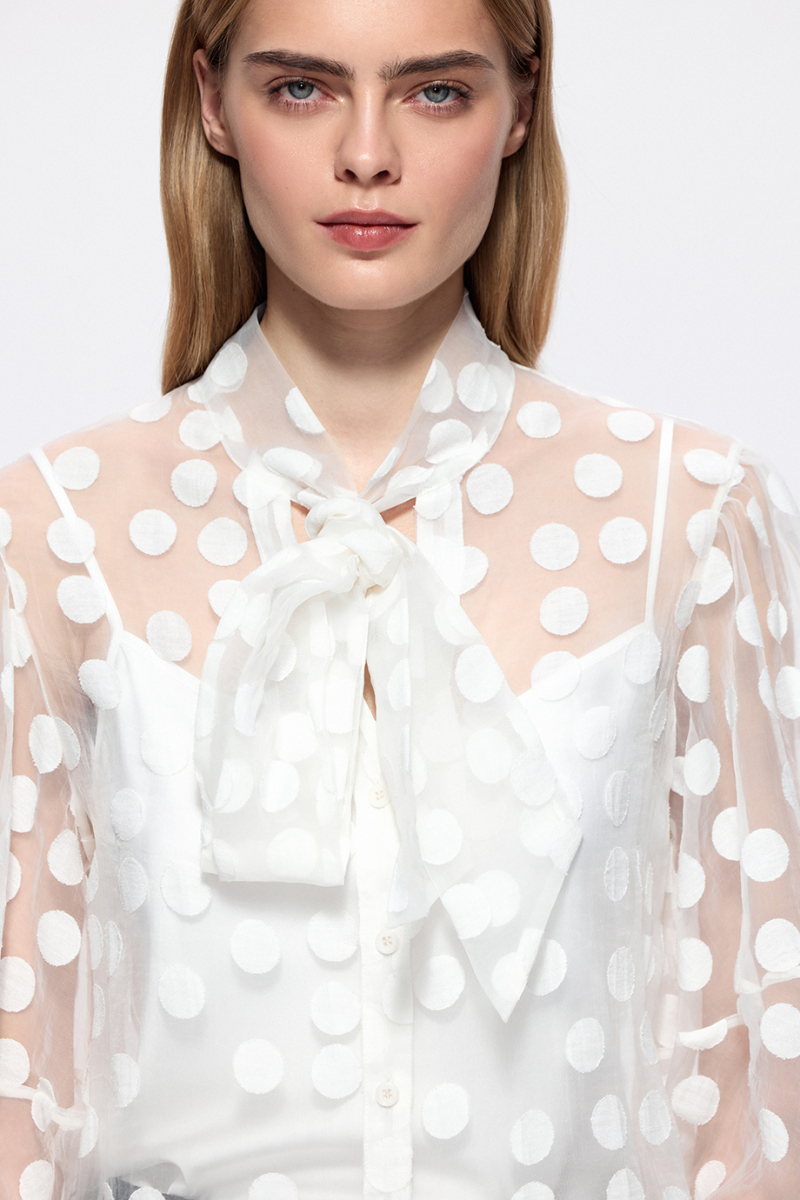 Блузка из деворе с бантом DREAMS BY ALENA AKHMADULLINA, цвет: белый, 126102050204387/702000 купить онлайн