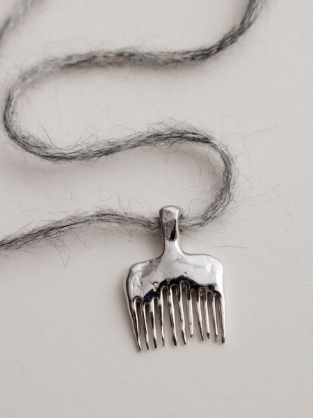 Подвеска «Чесало» Around x SHU SHA AROUND 910_003 купить онлайн