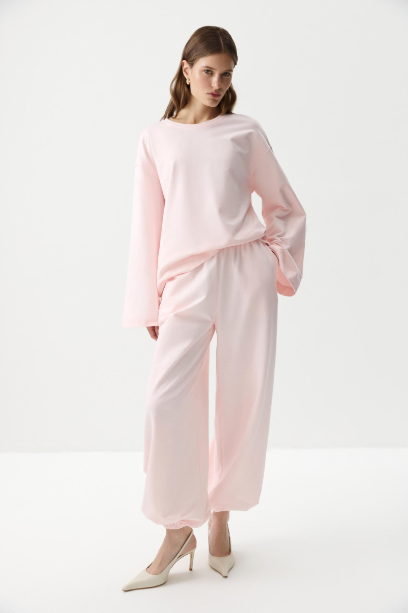 Джоггеры с карманами Charmstore, цвет: розовый, 201-52258-221 купить онлайн