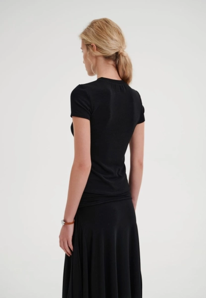 Футболка базовая CHUBA, цвет: Черный,  купить онлайн