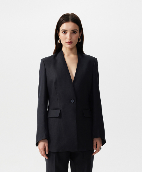 Пиджак полуприлегающего силуэта без воротника