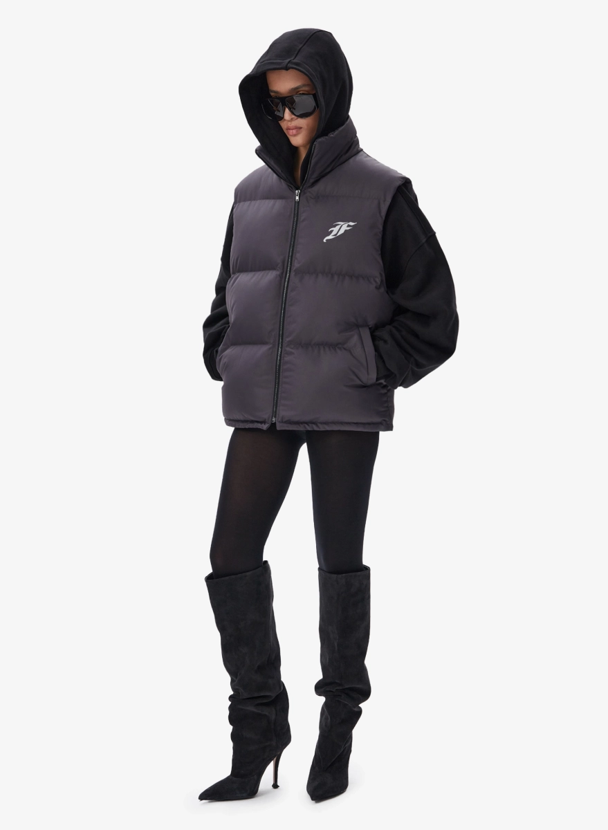 Жилет с объемным силуэтом F | ABLE, цвет: серый, VST-FBL-STBLNW-GRPHT купить онлайн