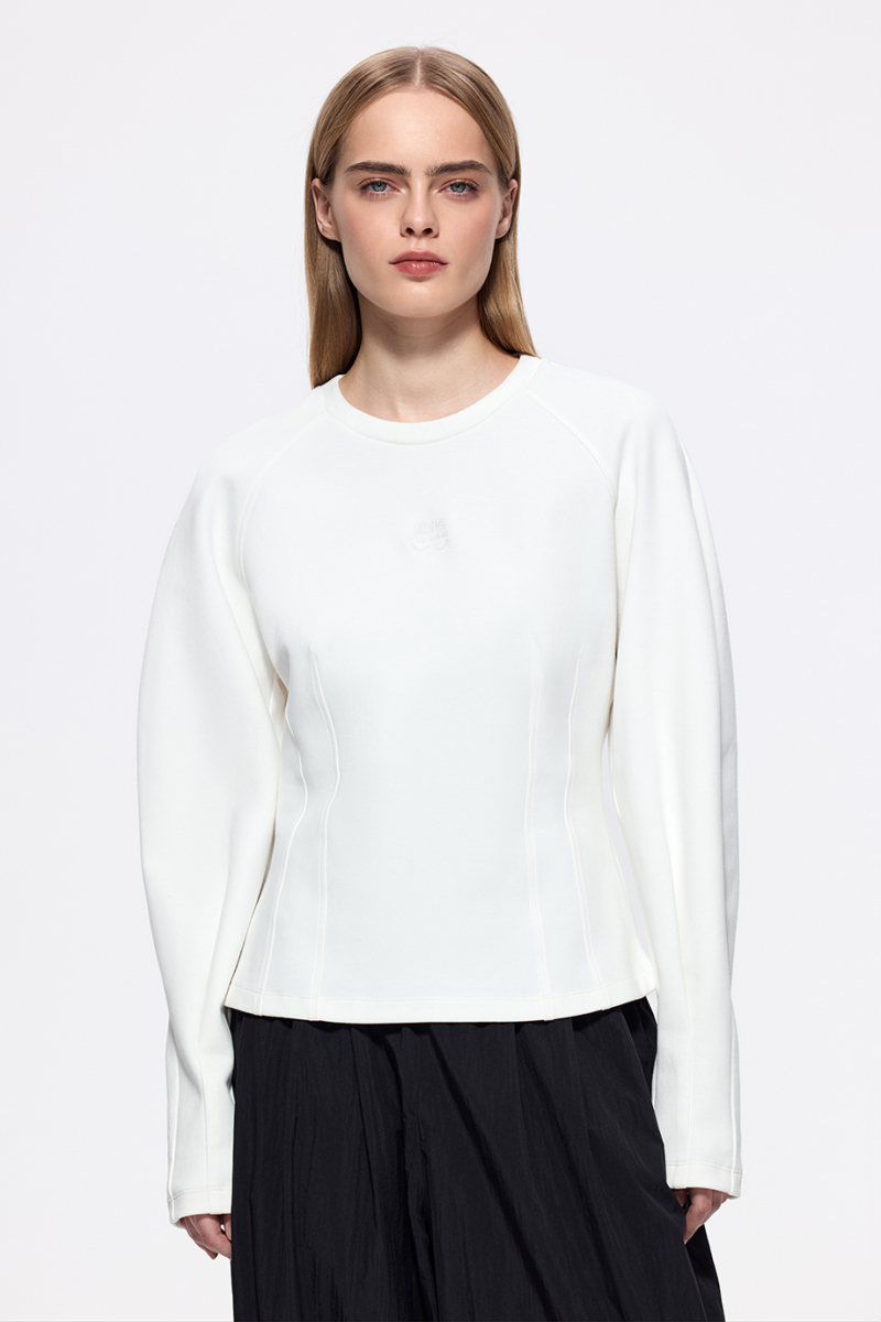 Лонгслив с вышивкой