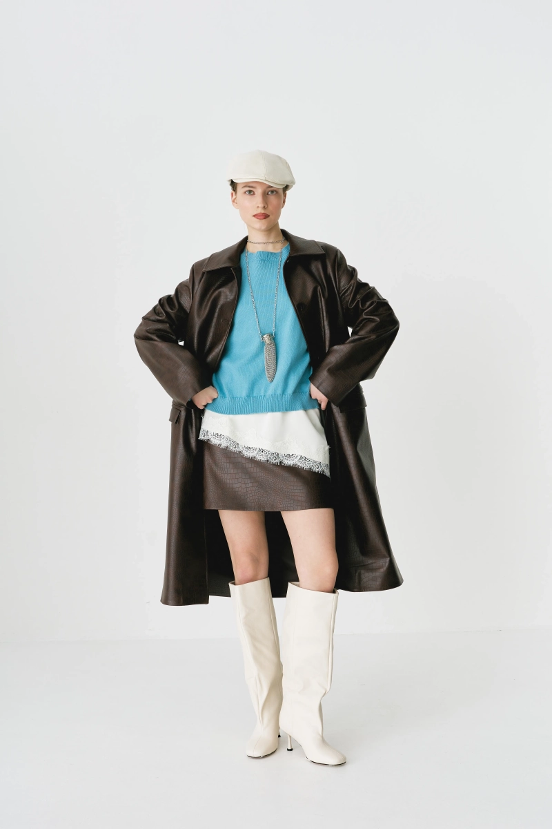 Тренч удлиненный из экокожи с эффектом тиснения Ricoco, цвет: коричневый, 7049/2 купить онлайн