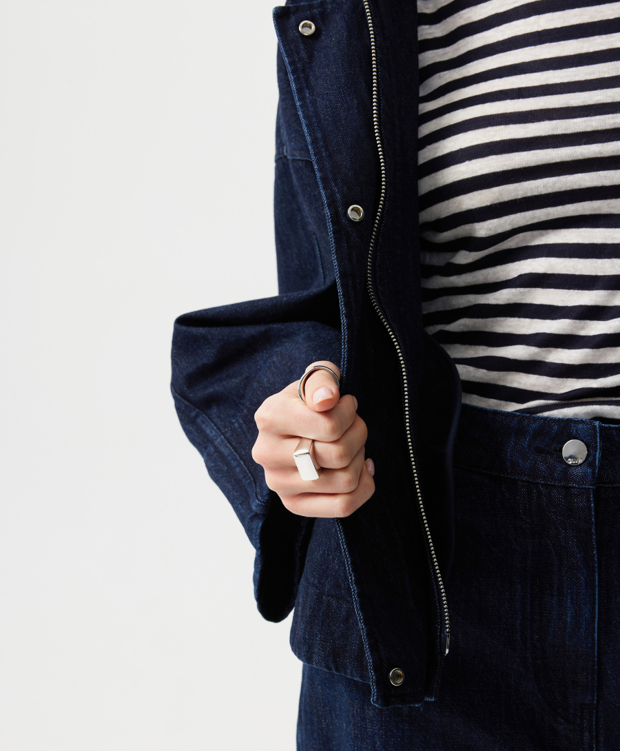 Ветровка оверсайз с капюшоном GLVR, цвет: Черный, 126G23GAC4002 купить онлайн