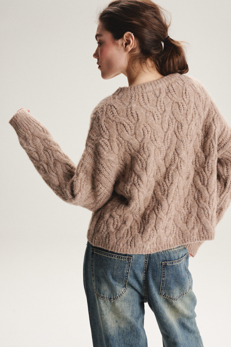 Джемпер прямой с косичками SAGAS, цвет: светло-коричневый, 3200205 купить онлайн Джемпер прямой с косичками SAGAS, цвет: светло-коричневый, 3200205 купить онлайн