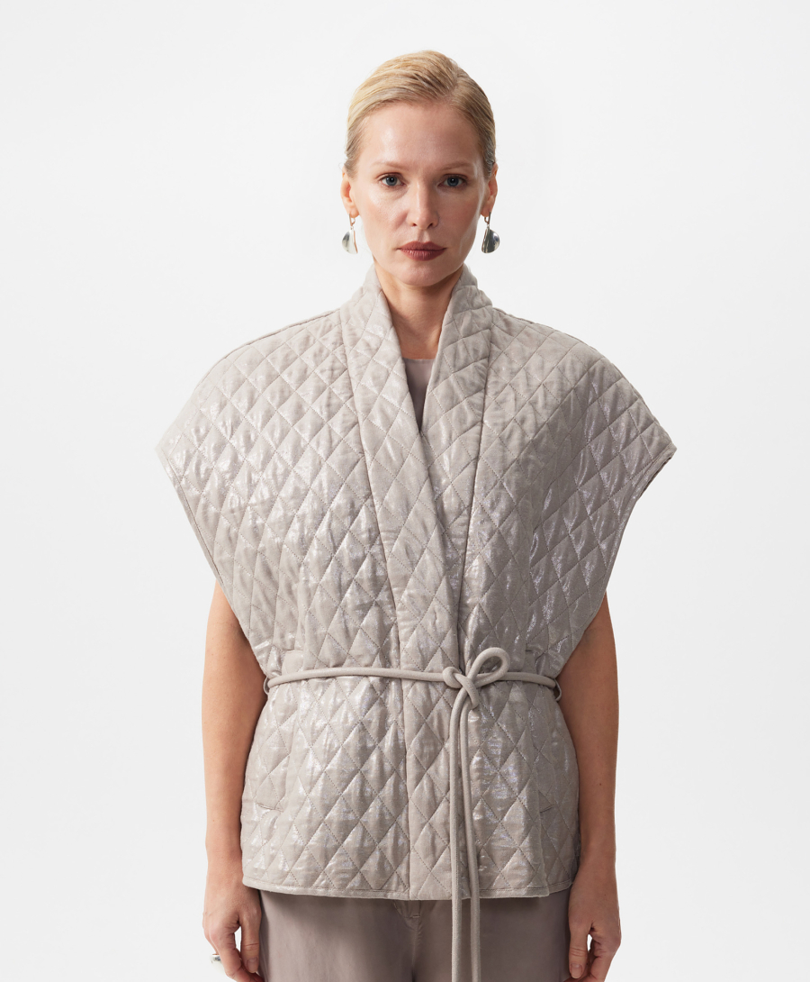 Стеганый легкий жилет