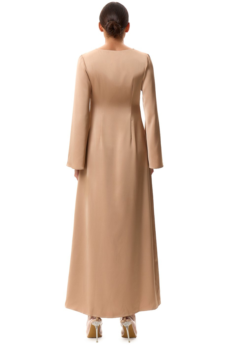 Платье приталенное макси SODAMODA, цвет: бежевый, 11999 купить онлайн