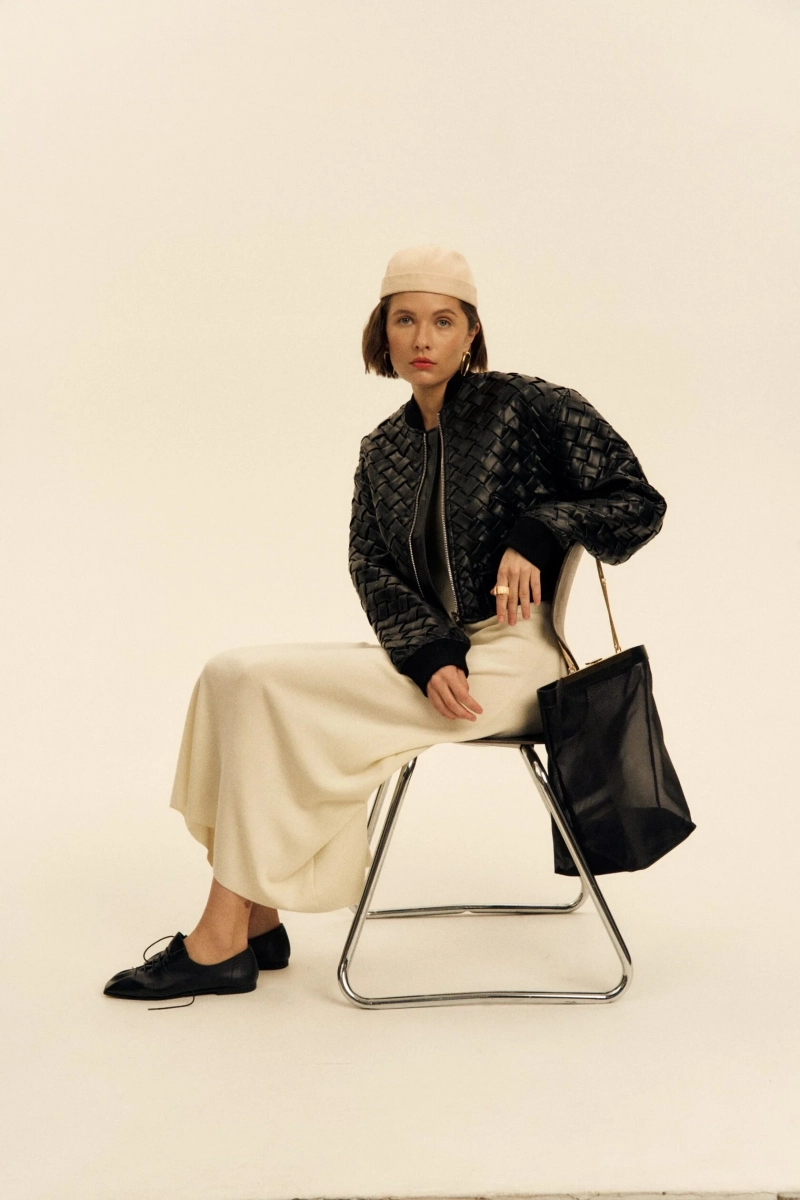 Бомбер из плетеной кожи SAGAS, цвет: Черный, 7300201 купить онлайн Бомбер из плетеной кожи SAGAS, цвет: Черный, 7300201 купить онлайн