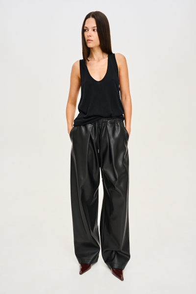 Брюки на кулисе из экокожи FW 24/25 Label .B, цвет: black, Pt.16.3.2134/2BLC купить онлайн Брюки на кулисе из экокожи FW 24/25 Label .B, цвет: black, Pt.16.3.2134/2BLC купить онлайн
