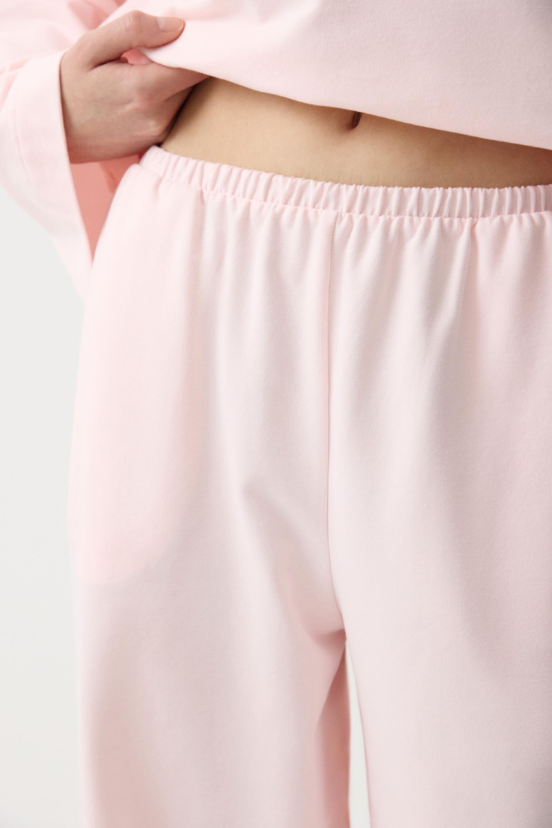 Джоггеры с карманами Charmstore, цвет: розовый, 201-52258-221 купить онлайн