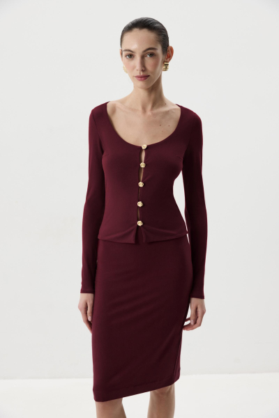 Лонгслив с декоративными пуговицами Charmstore, цвет: Бордовый, 205-51365-451 купить онлайн