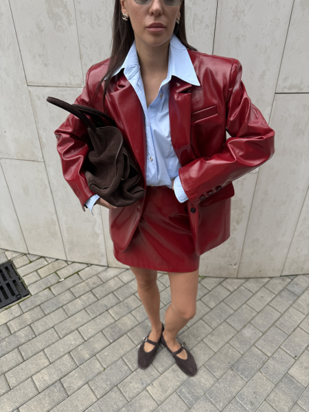 Жакет из эко-кожи однобортный лаковый VELVET, цвет: бордо, 00-00005148 купить онлайн Жакет из эко-кожи однобортный лаковый VELVET, цвет: бордо, 00-00005148 купить онлайн