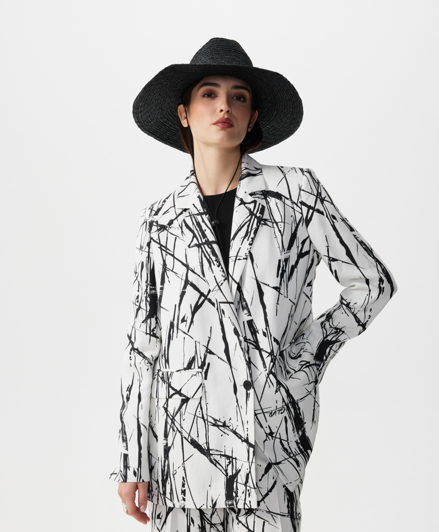 Пиджак силуэта умеренный оверсайз