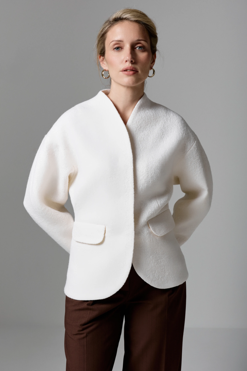 Жакет О-образный из фактурной шерсти