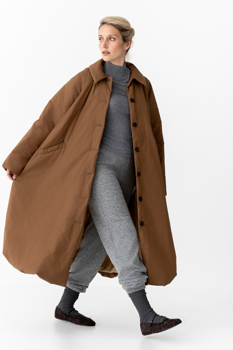 Тренч утепленный макси длины Ricoco, цвет: бежевый, 7048/1 купить онлайн