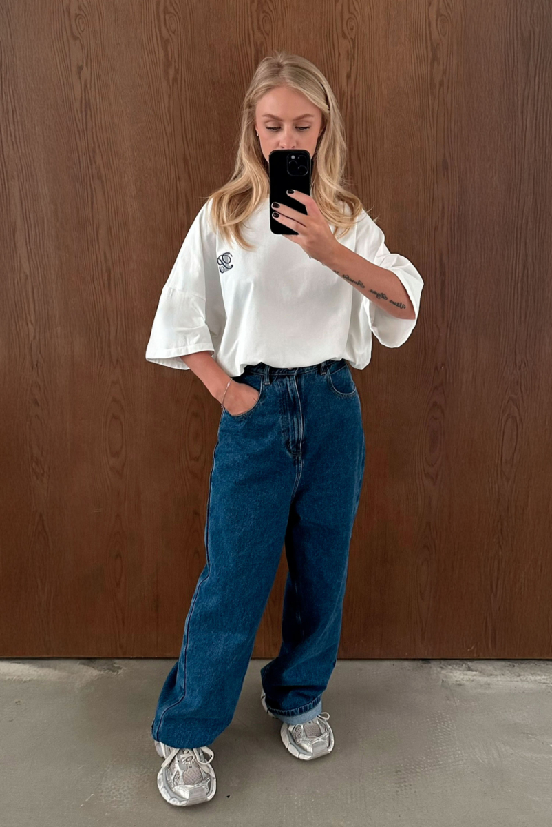 Футболка объемная наследие (белая)