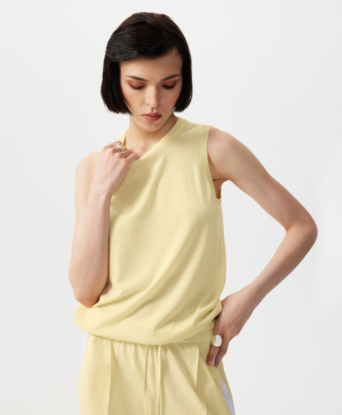 Топ полуприлегающего силуэта вязаный