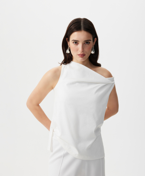 Топ с горловиной "качели"