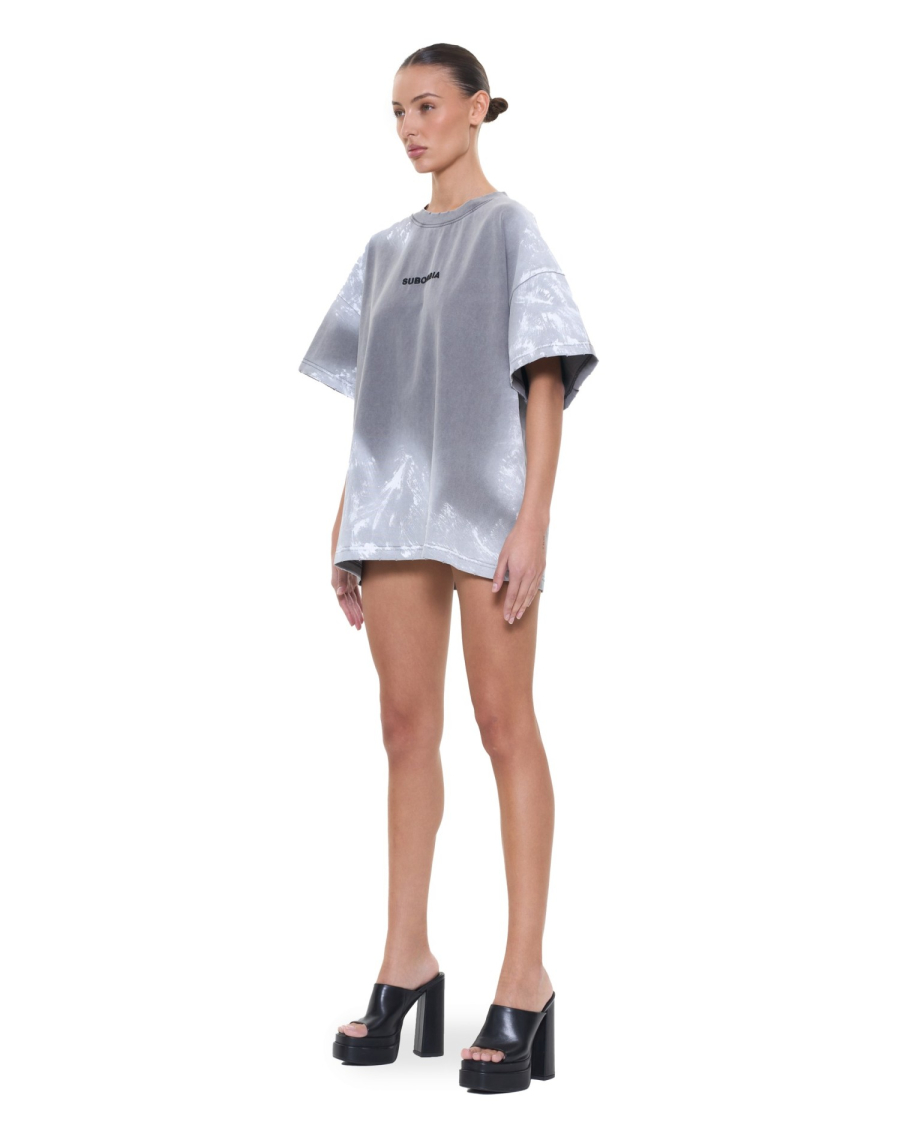 Футболка Grillz Suborbia, цвет: washed grey, 006023 купить онлайн Футболка Grillz Suborbia, цвет: washed grey, 006023 купить онлайн