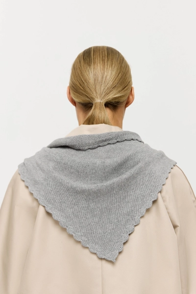 Косынка с фигурным краем AROUND, цвет: серый 182_04CC06 купить онлайн