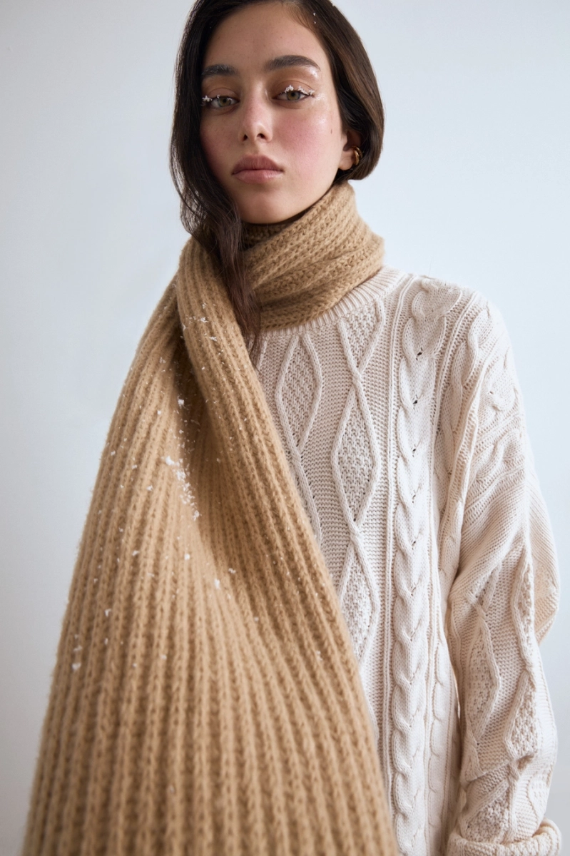 Шарф с бахромой Шарф с бахромой