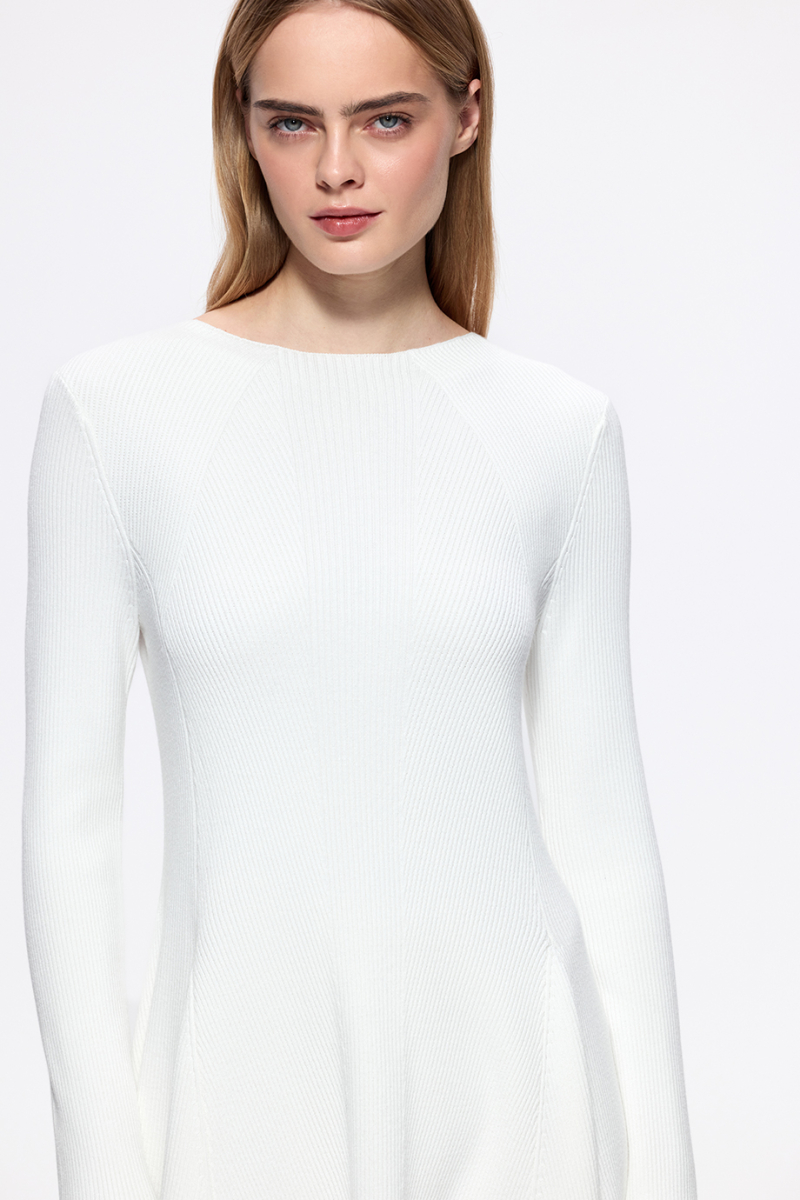 Вязаное расклешенное платье DREAMS BY ALENA AKHMADULLINA, цвет: белый, 126104070304457/102000 купить онлайн