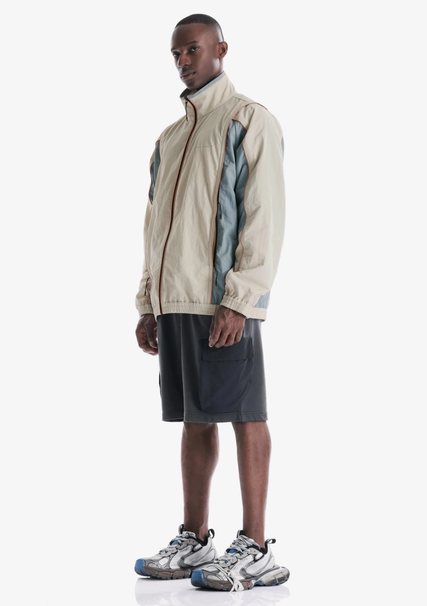 Трековая куртка KRAKATAU, цвет: Светло-бежевый, Nm76-816 купить онлайн