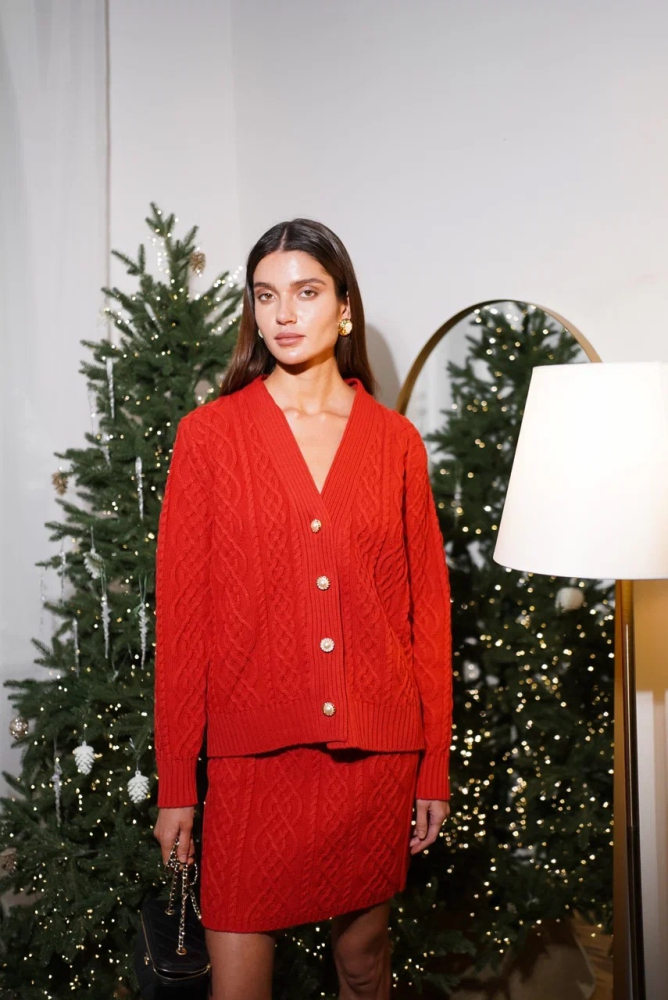 Костюм с косами кардиган и юбка