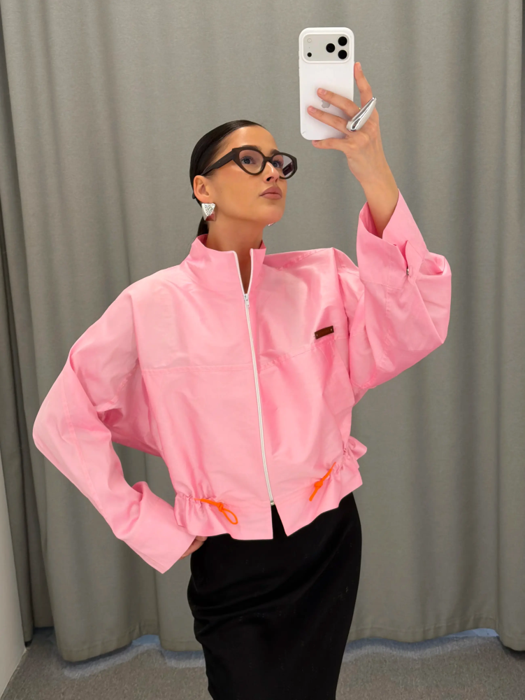 Ветровка укороченная