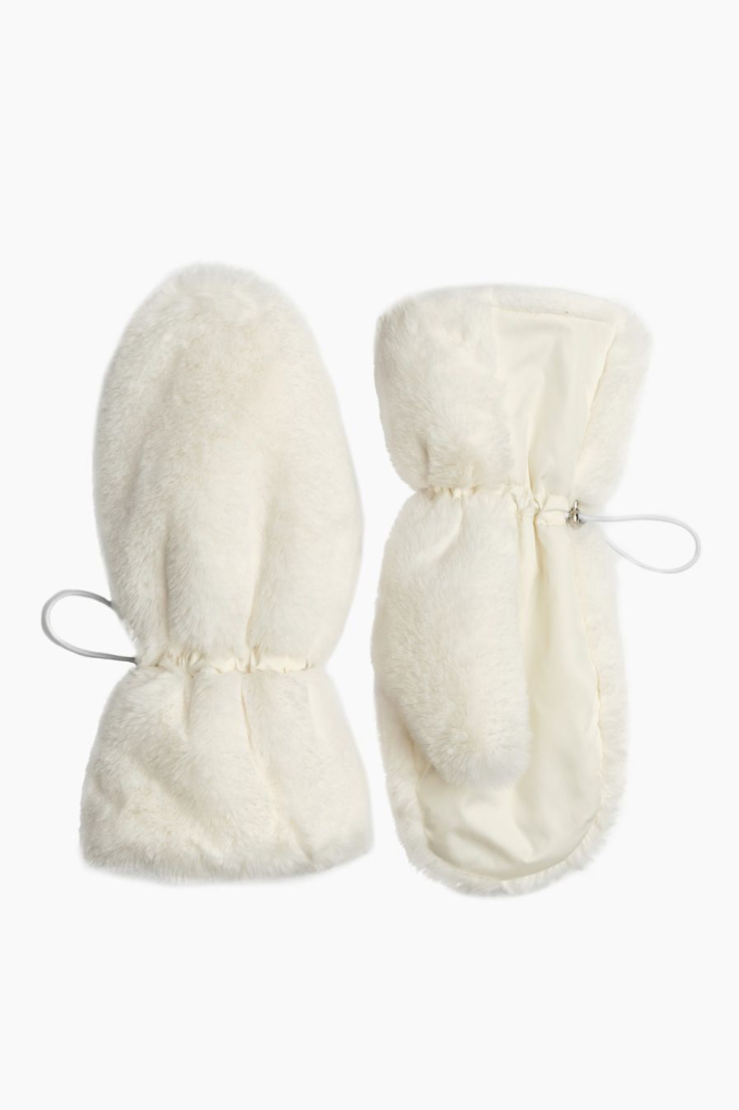 Варежки с отделкой из экомеха