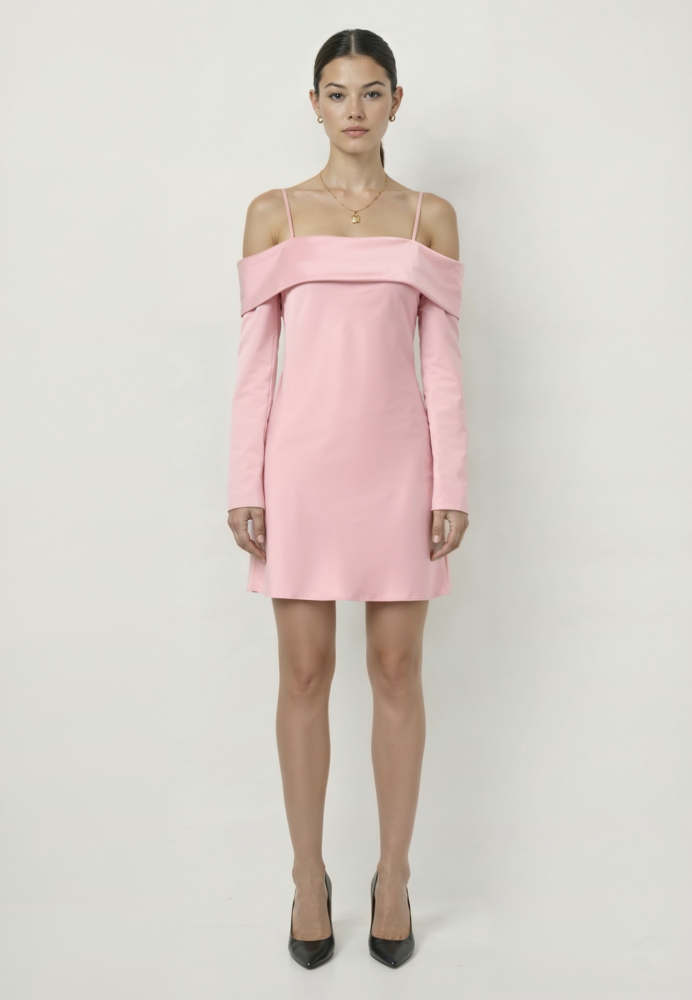 Платье из сатина с открытыми плечами