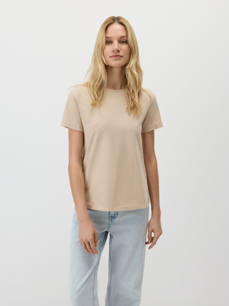 Базовая футболка