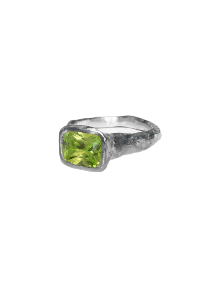 Кольцо Texture ring with cubic zirconia Olive