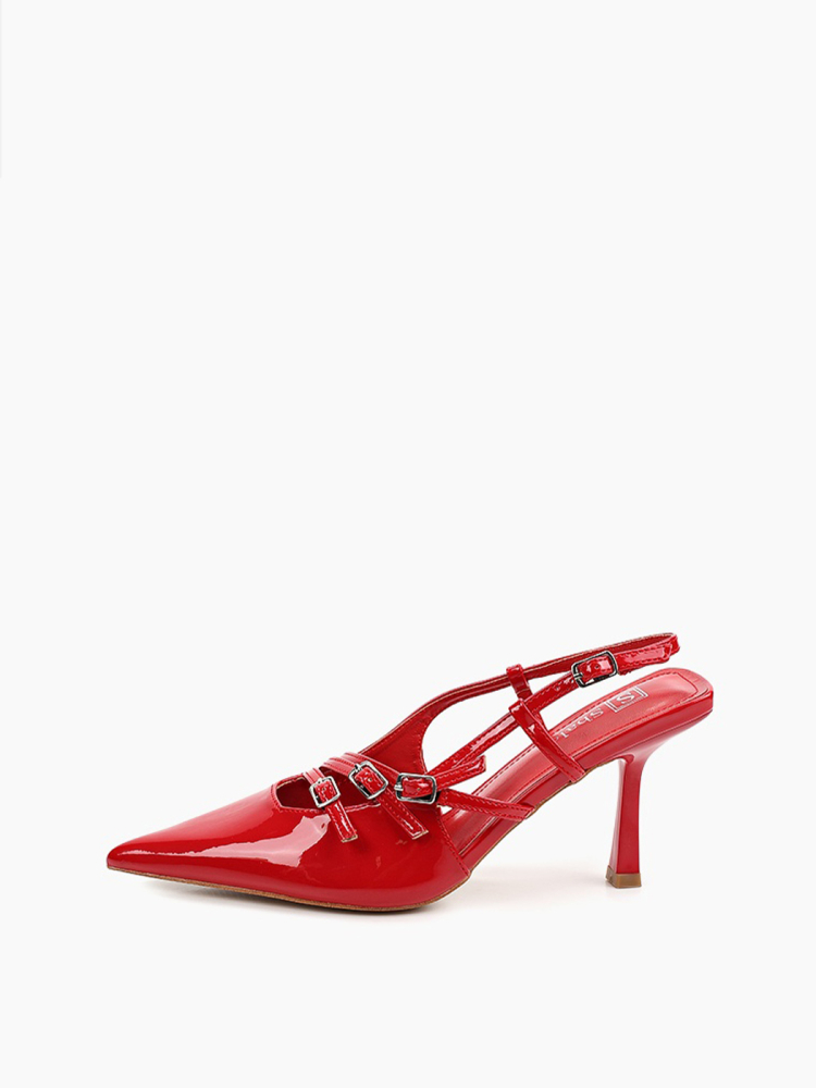 Босоножки лакированные с пряжками